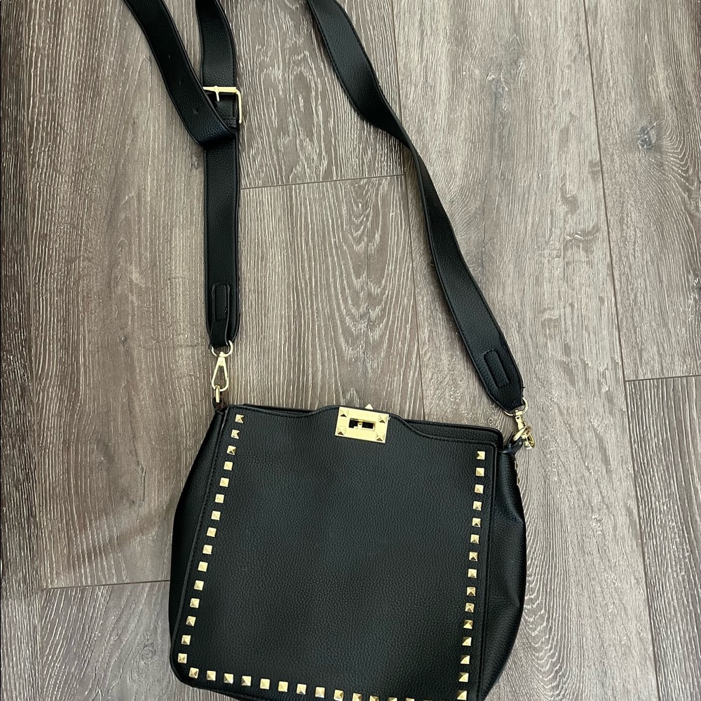 Cross body black purse